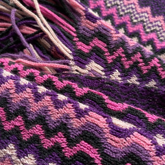 Missoni Giant Scarf Made in Italy Wool Blend Chevron Scarf Pashmina size.